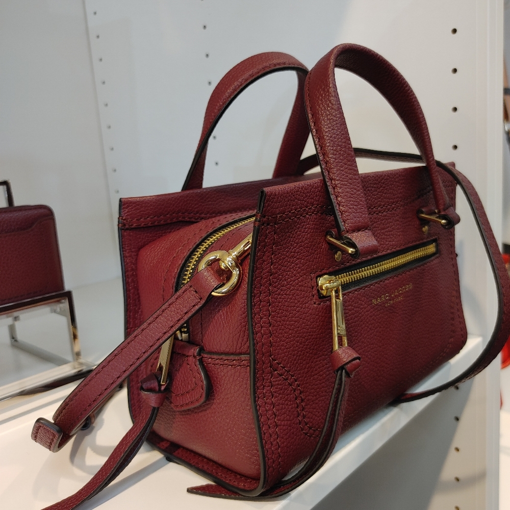 Marc Jacobs Mini Cruiser Burgundy - Picture 2 of 3